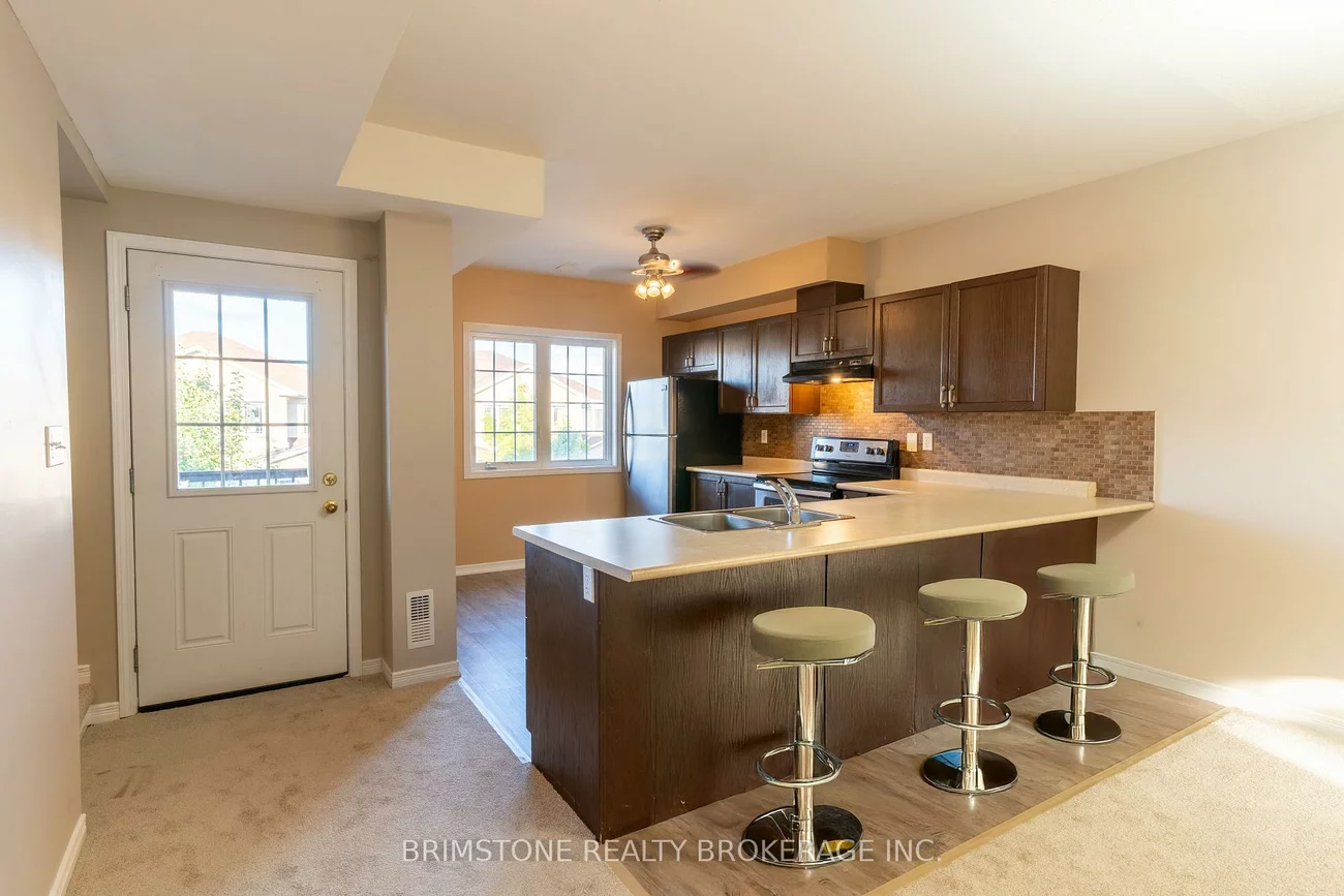 175, Stanley, East Bayfield, Barrie