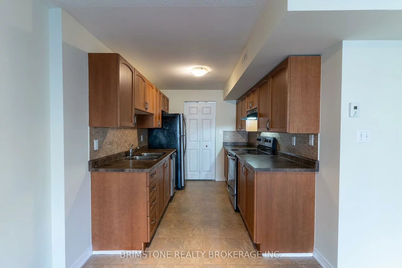 175, Stanley, East Bayfield, Barrie