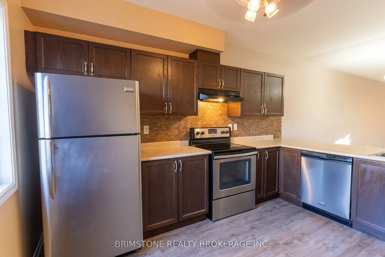 175, Stanley, East Bayfield, Barrie