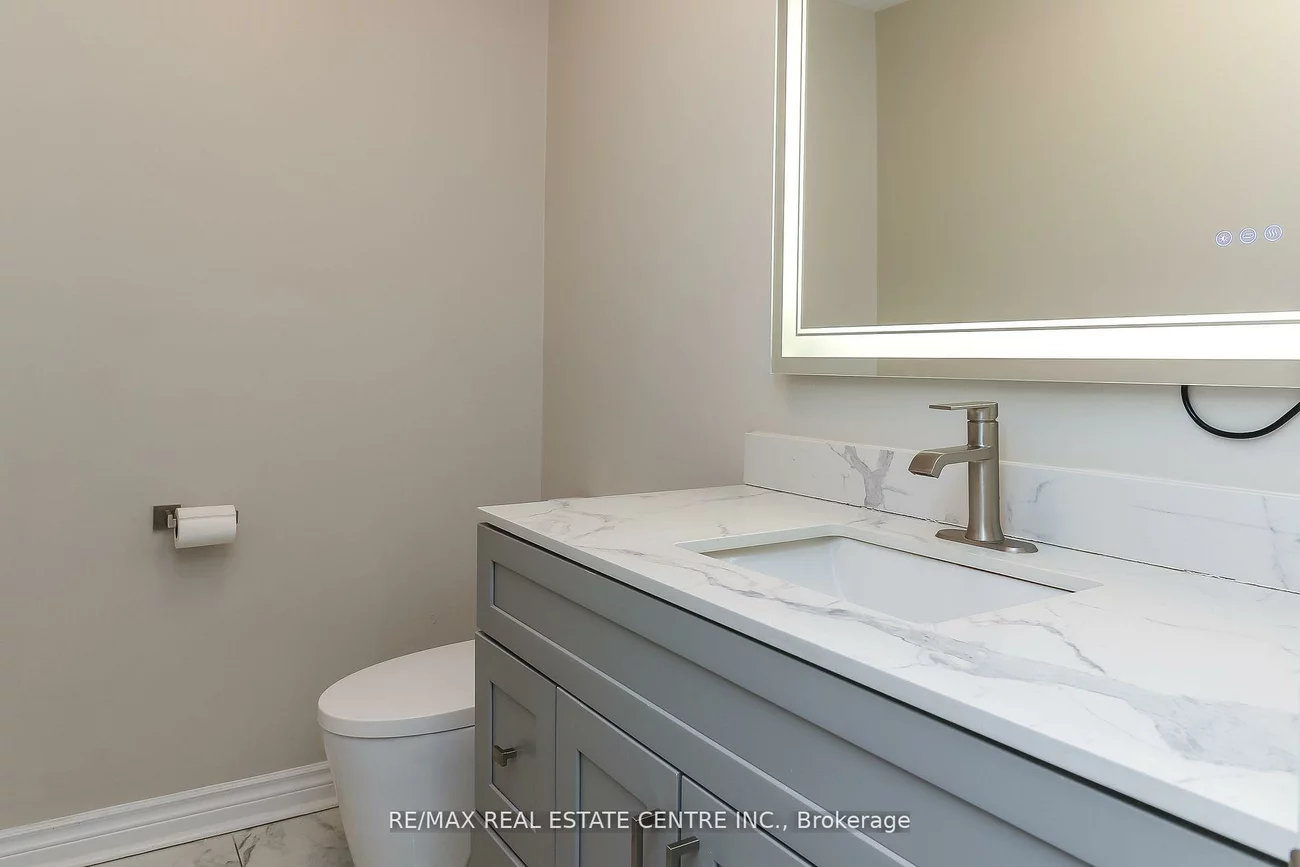 22, Meadowlark, Cundles East, Barrie