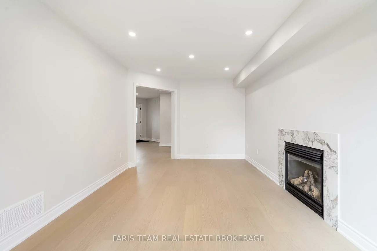 45, Knupp, Edgehill Drive, Barrie