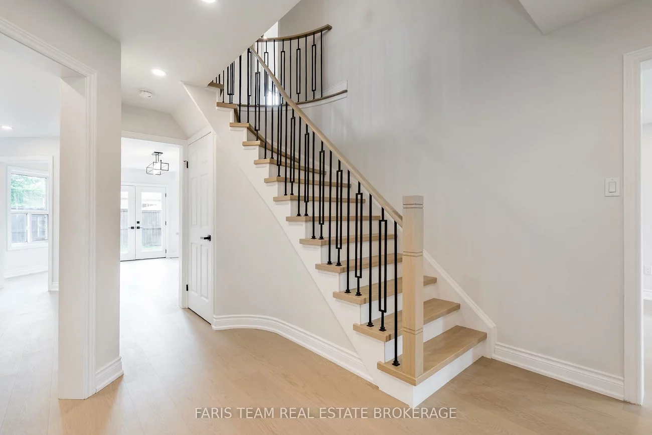 45, Knupp, Edgehill Drive, Barrie