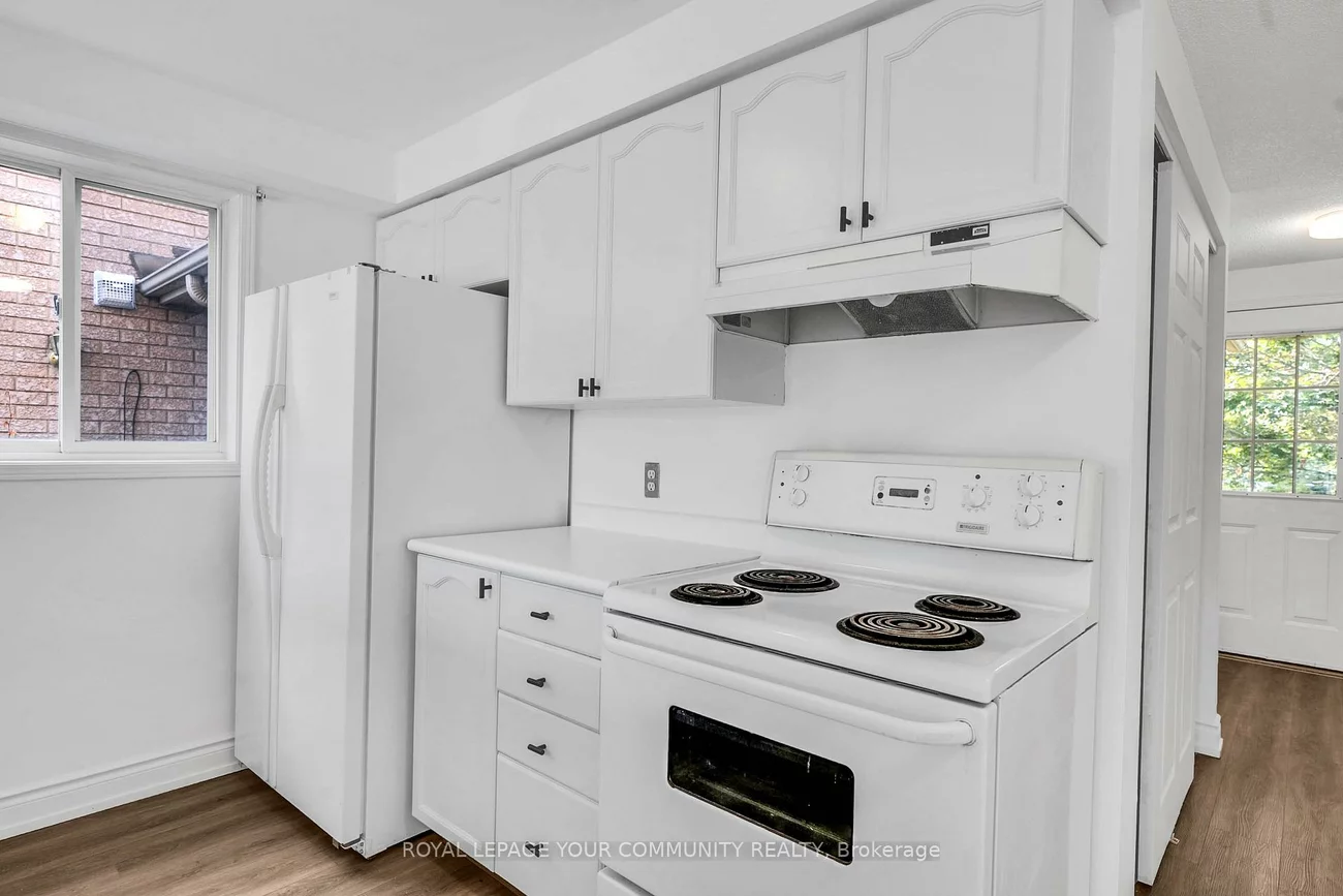 76, Cheltenham, Georgian Drive, Barrie