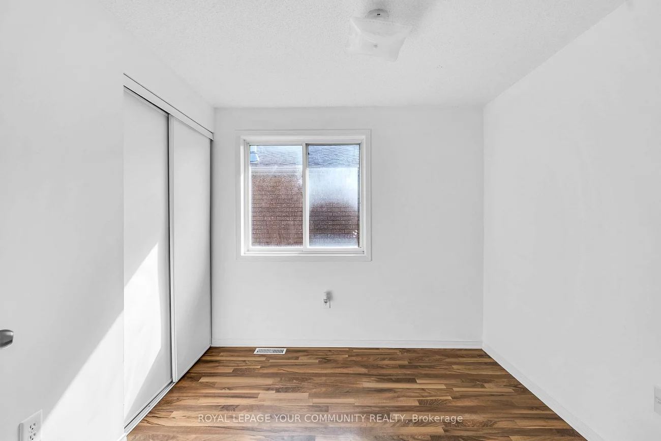 76, Cheltenham, Georgian Drive, Barrie