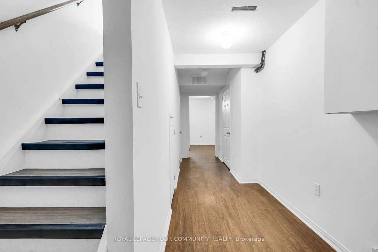 76, Cheltenham, Georgian Drive, Barrie