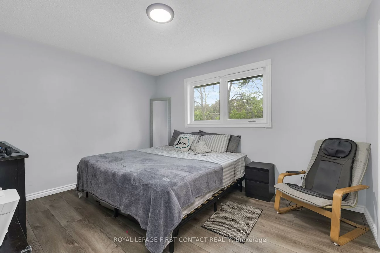 26, Ottaway, Wellington, Barrie
