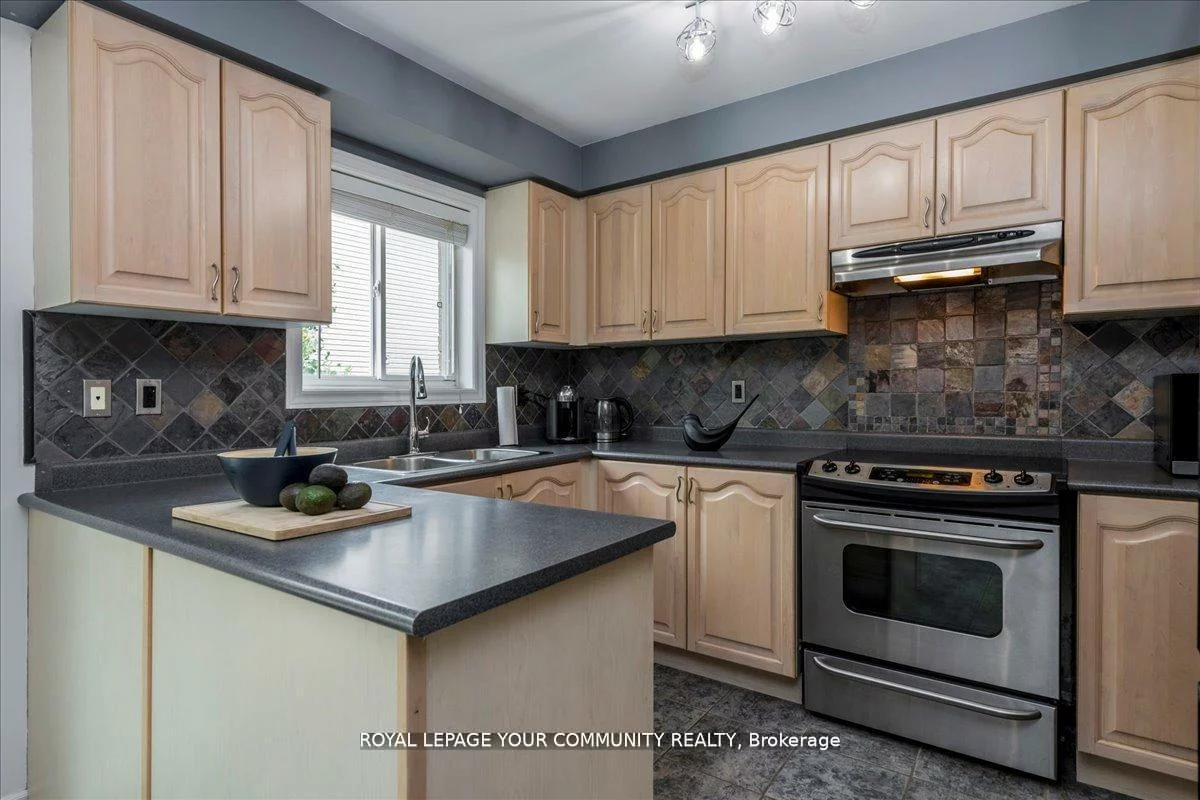 181, Succession, Innis-Shore, Barrie