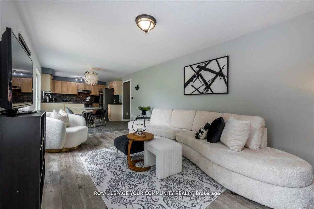 181, Succession, Innis-Shore, Barrie