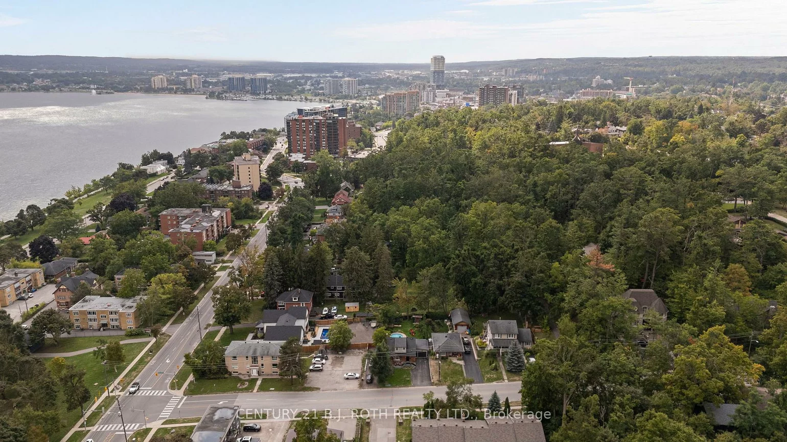14, ST.VINCENT, North Shore, Barrie
