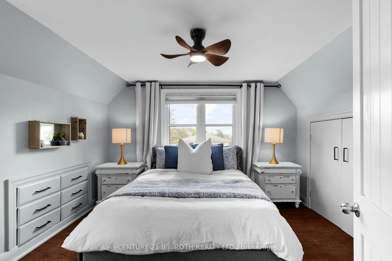14, ST.VINCENT, North Shore, Barrie