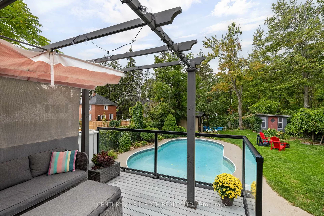 14, ST.VINCENT, North Shore, Barrie