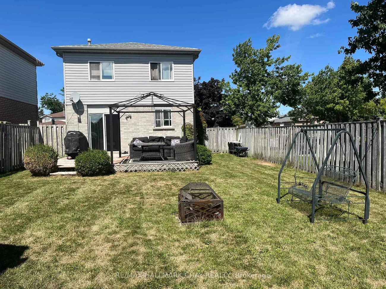29, Charleson, Holly, Barrie
