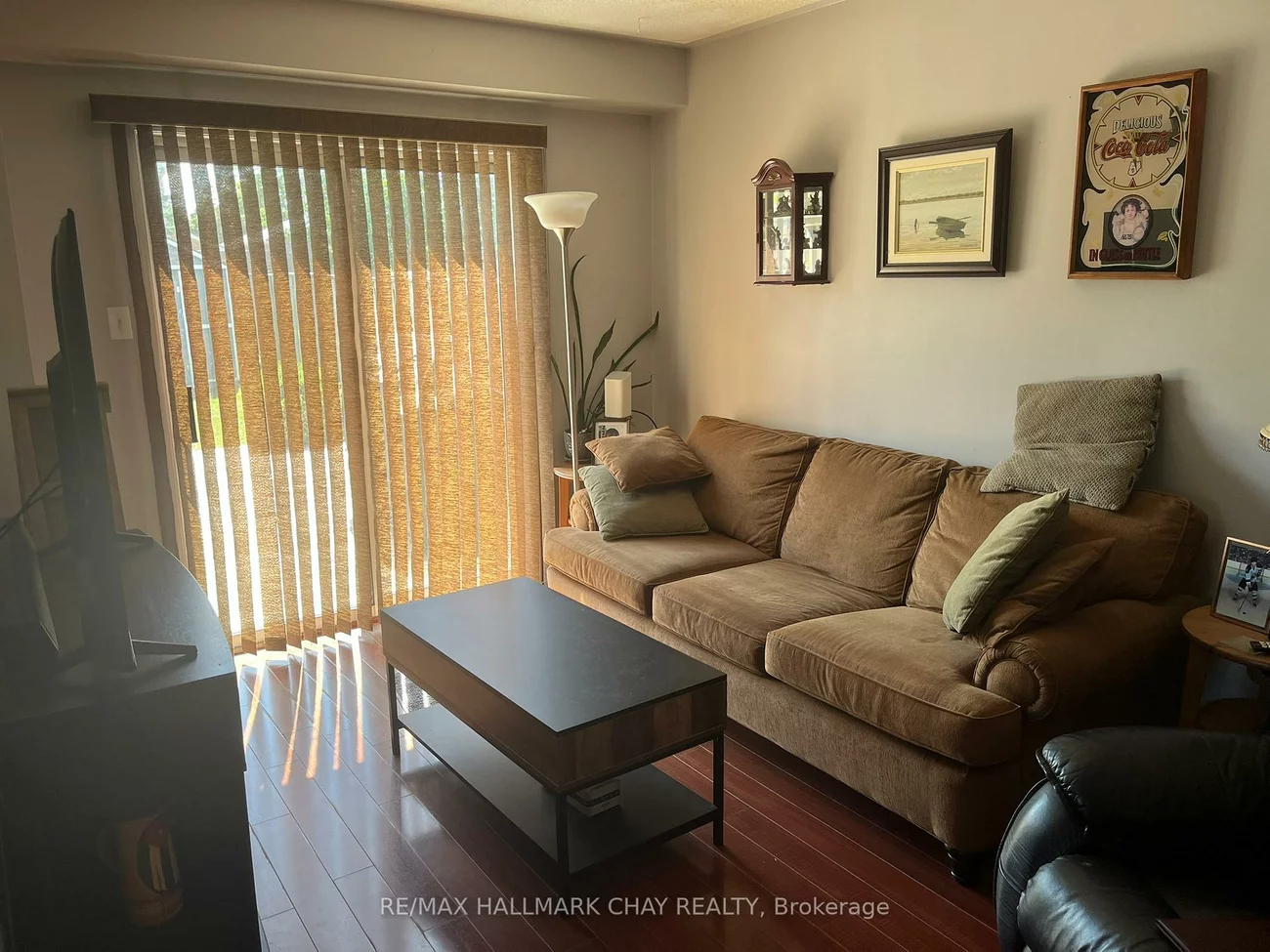 29, Charleson, Holly, Barrie