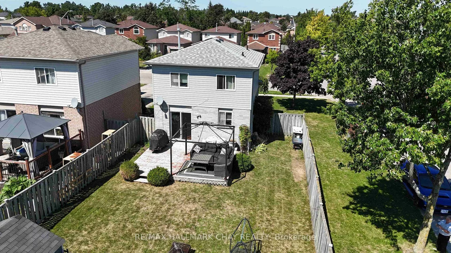 29, Charleson, Holly, Barrie