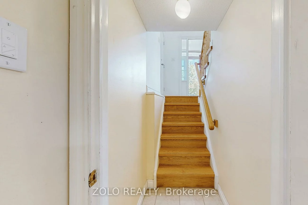 148, Marsellus, Holly, Barrie