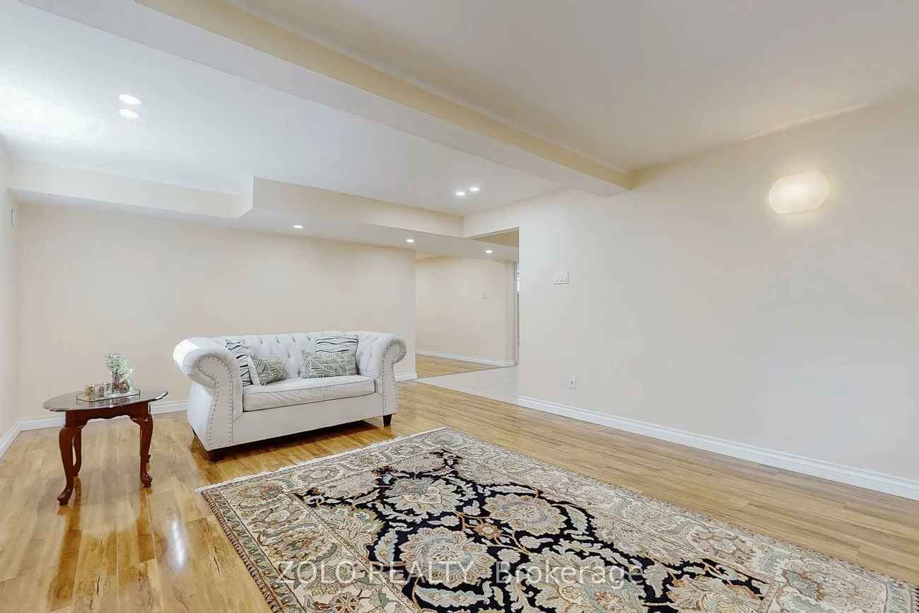 148, Marsellus, Holly, Barrie