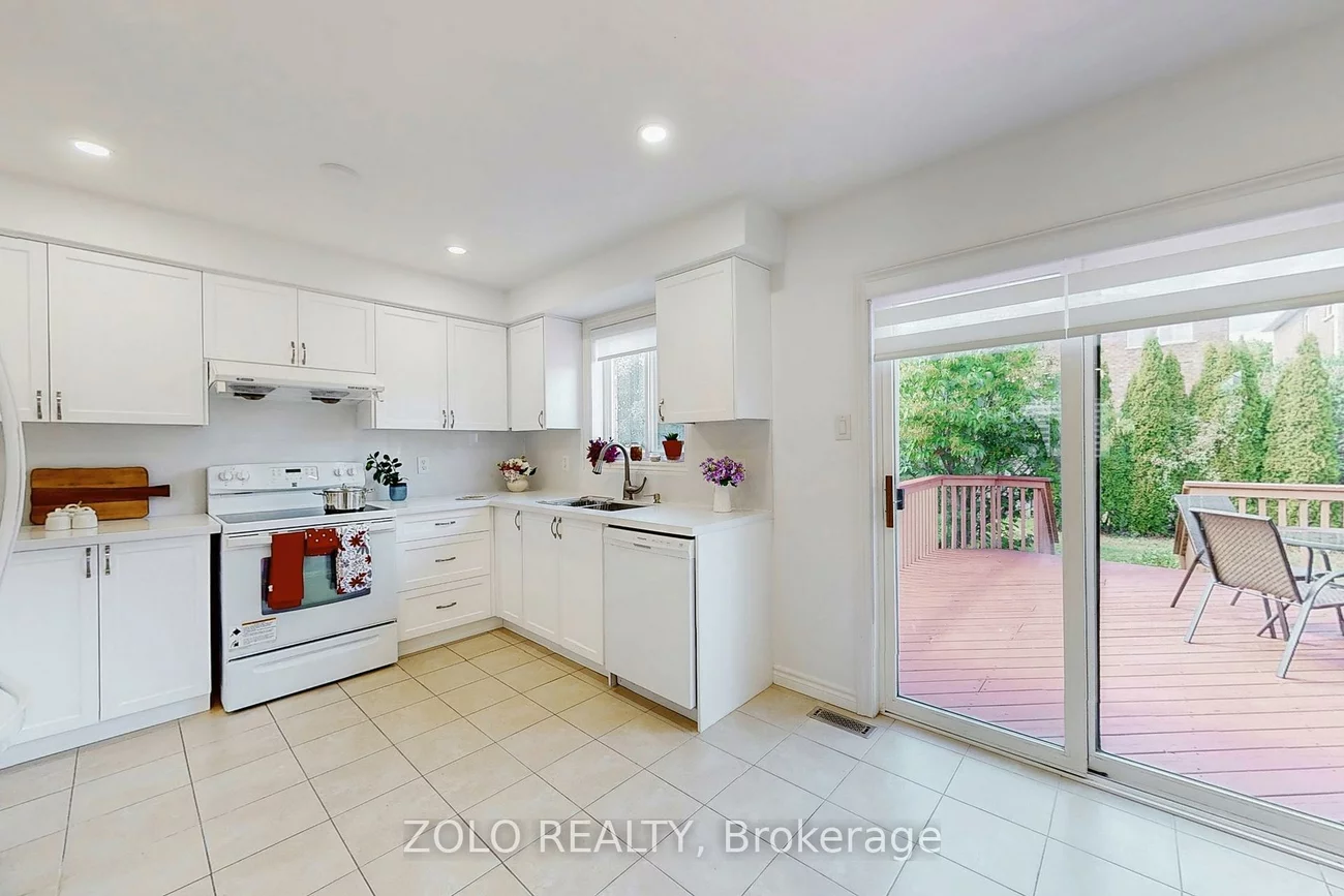 148, Marsellus, Holly, Barrie