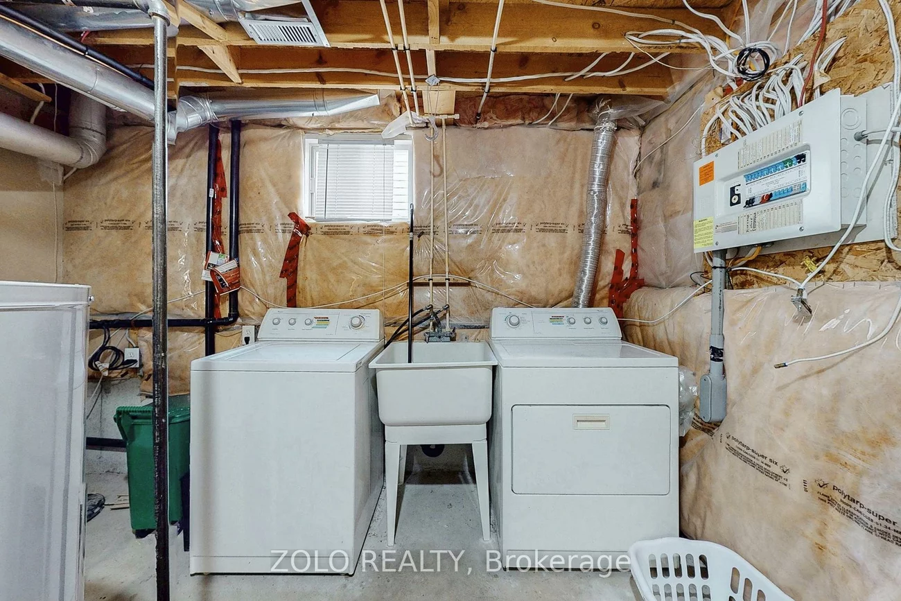 148, Marsellus, Holly, Barrie