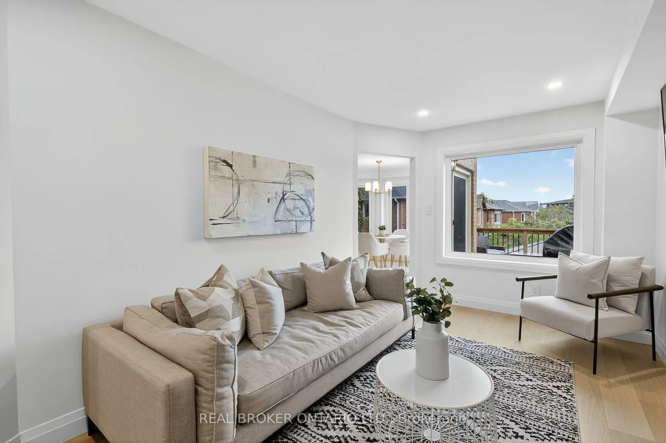 37, Macmillan, Painswick North, Barrie