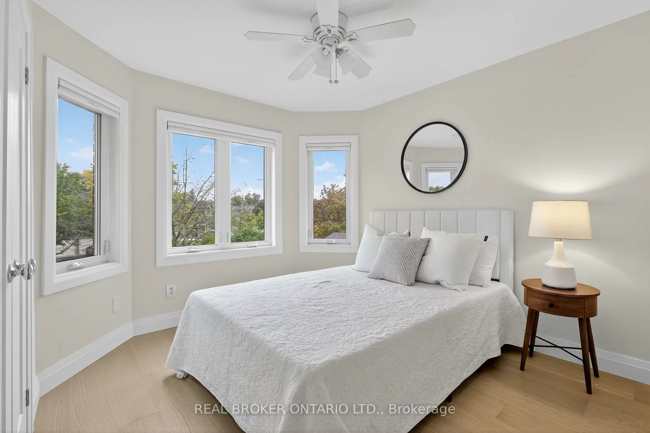 37, Macmillan, Painswick North, Barrie