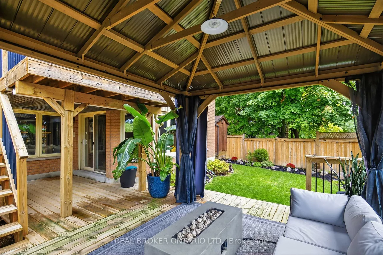 37, Macmillan, Painswick North, Barrie