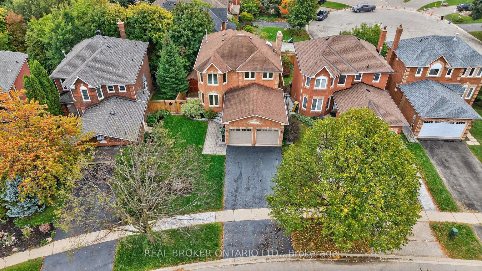 37, Macmillan, Painswick North, Barrie