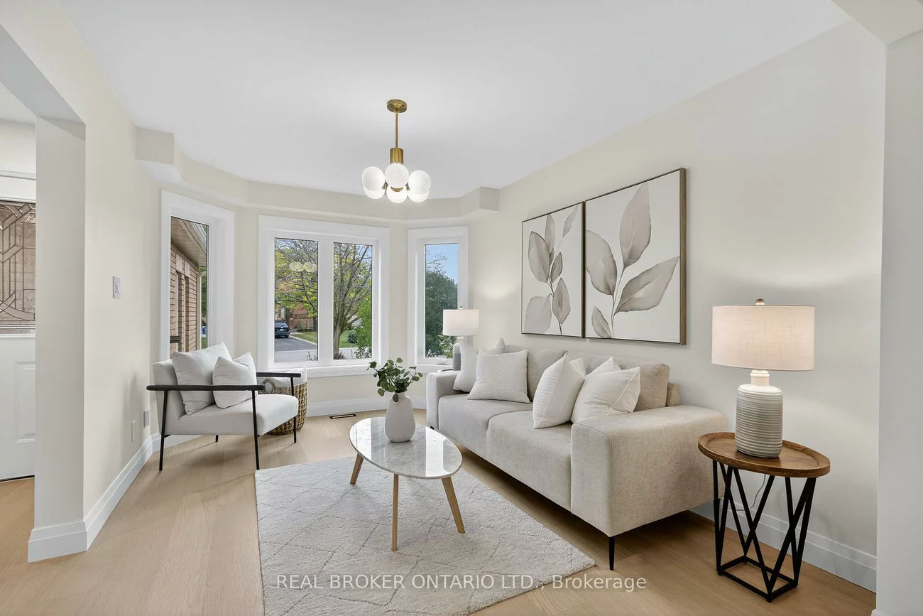 37, Macmillan, Painswick North, Barrie