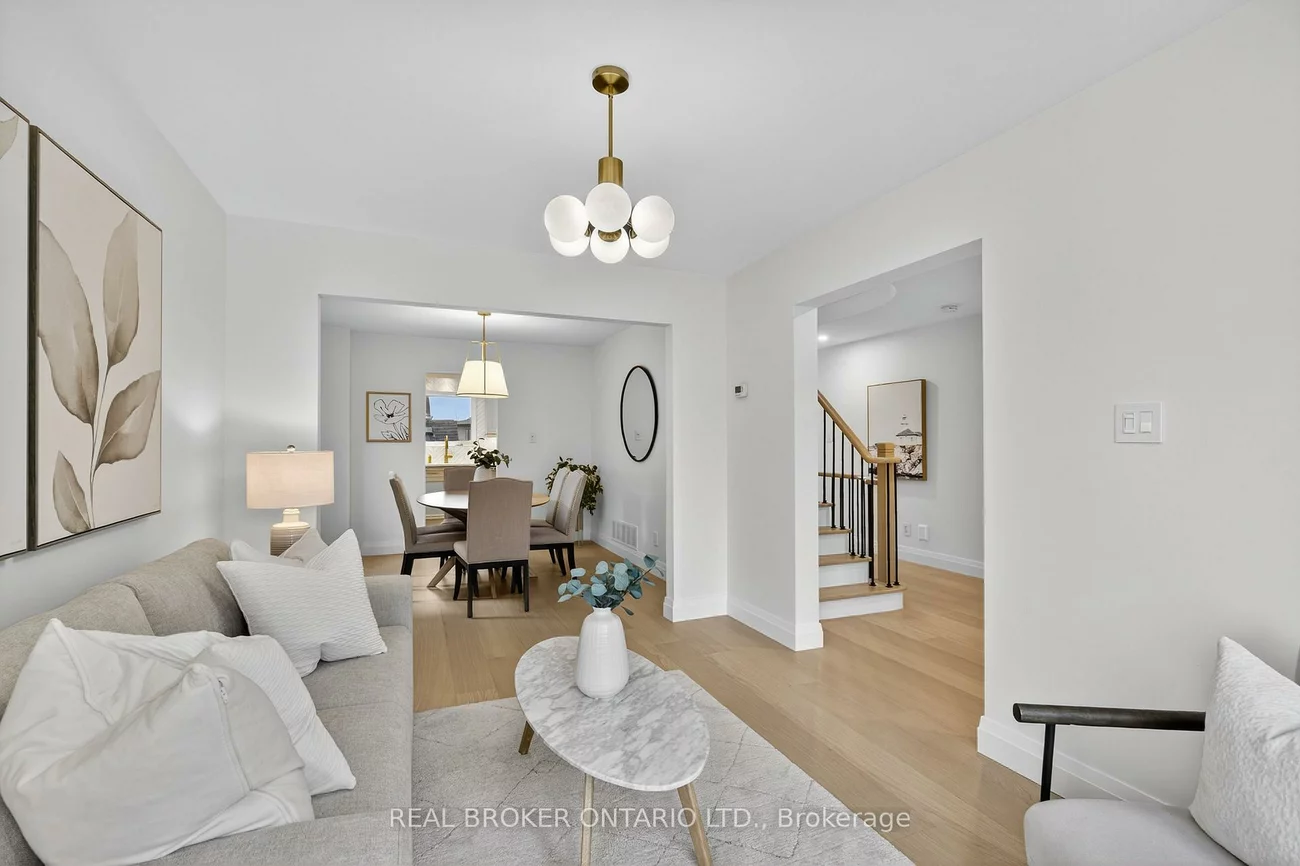 37, Macmillan, Painswick North, Barrie