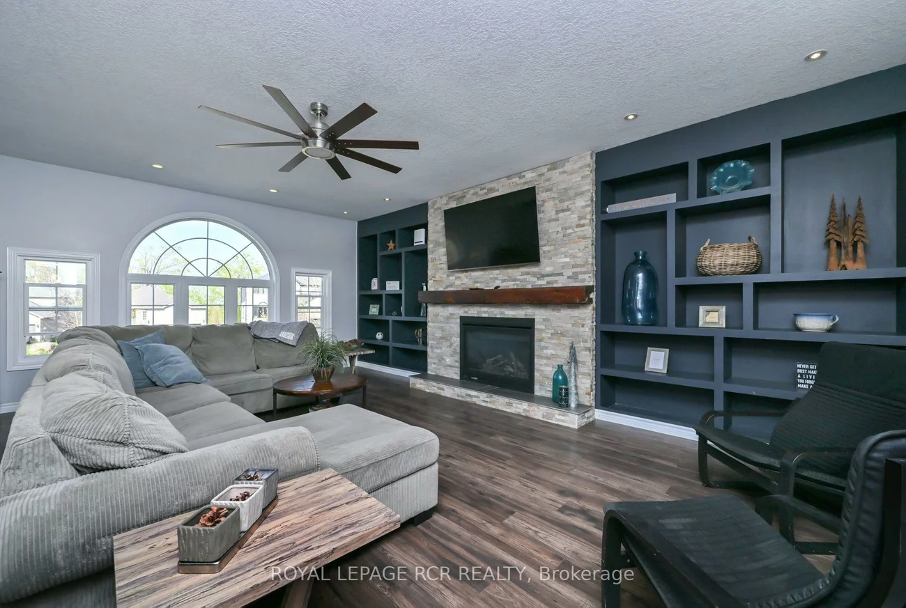 24, Tascona, Little Lake, Barrie