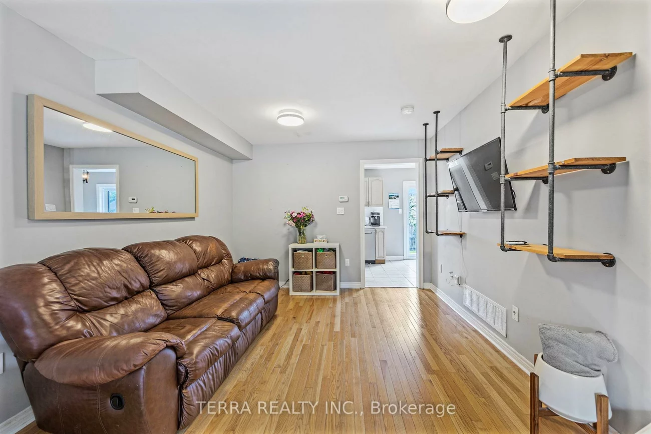 114, Thrushwood, 400 West, Barrie