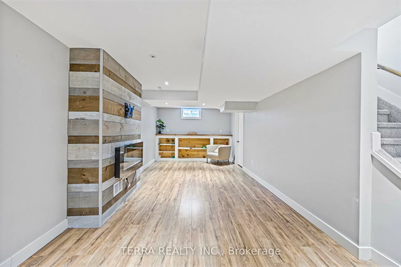 114, Thrushwood, 400 West, Barrie