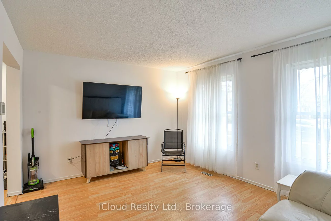 34, Kipling, Letitia Heights, Barrie