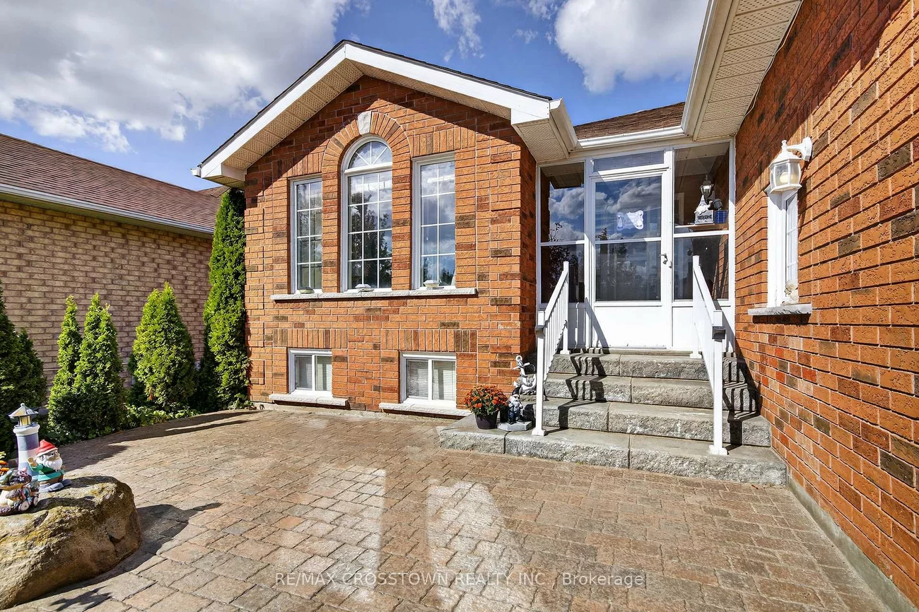 330, Harvie, Holly, Barrie