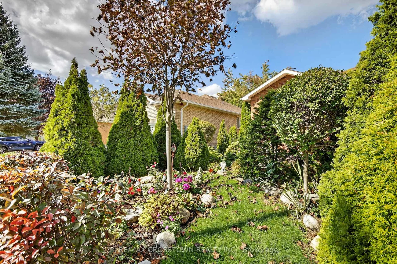 330, Harvie, Holly, Barrie