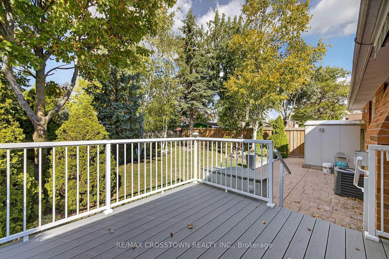 330, Harvie, Holly, Barrie