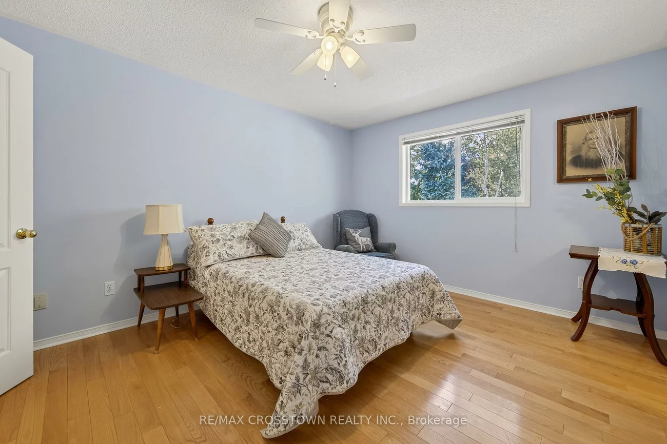 330, Harvie, Holly, Barrie