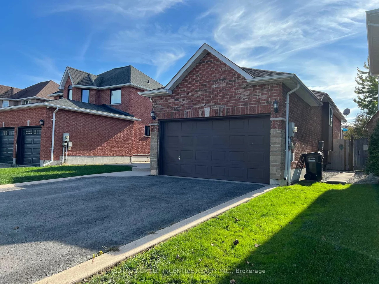 49, Felt, Bayshore, Barrie