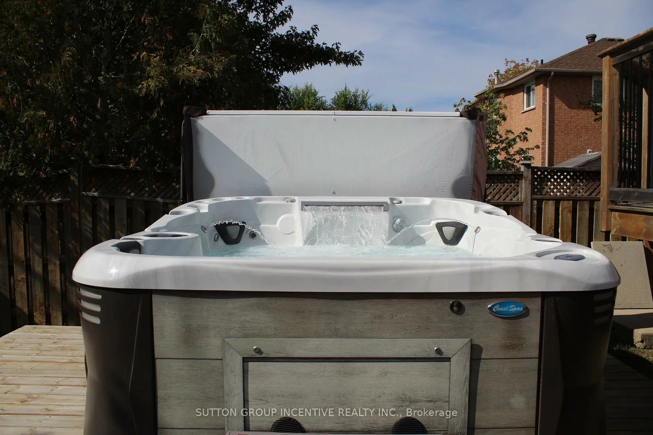 49, Felt, Bayshore, Barrie