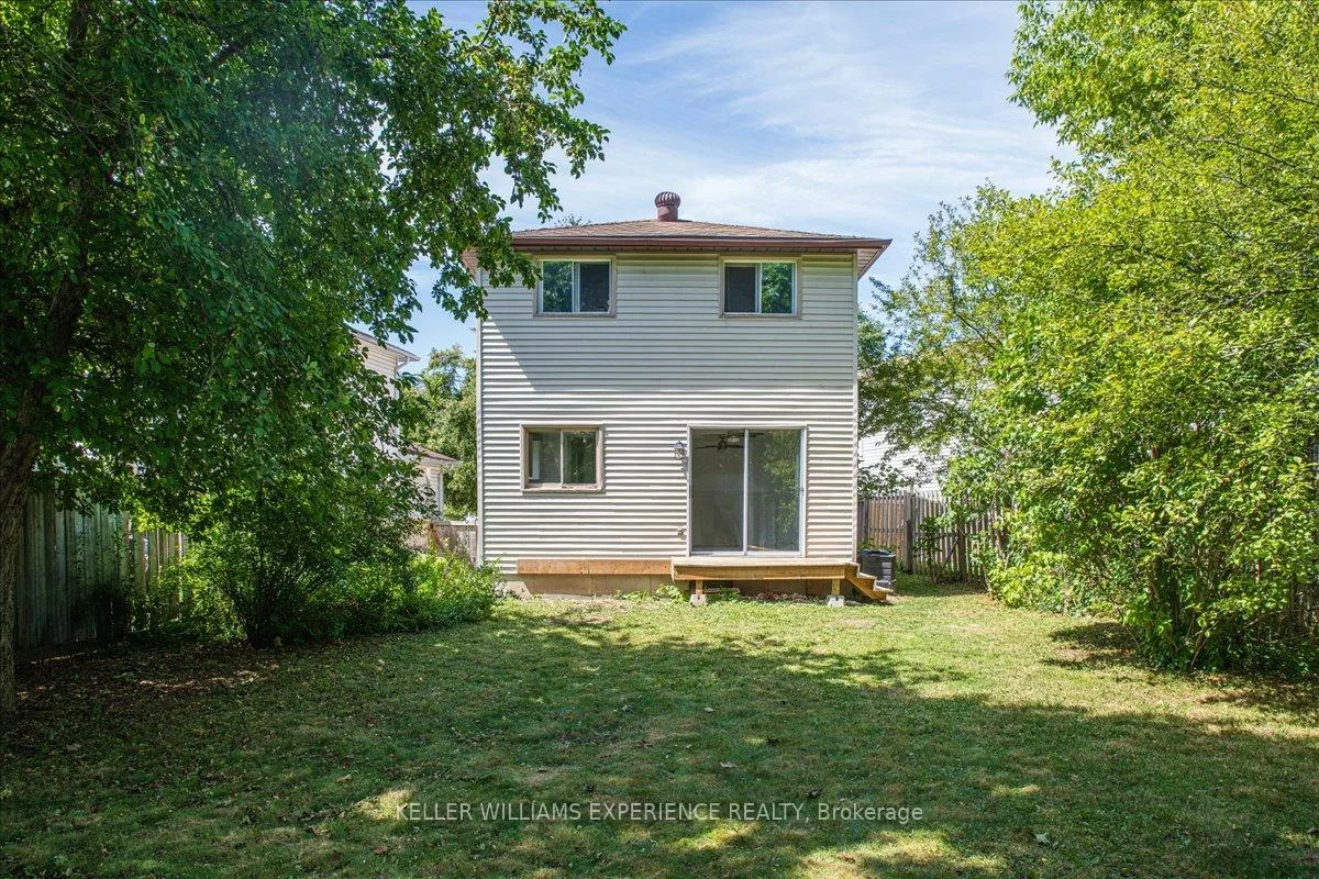 49, Laurie, Wellington, Barrie