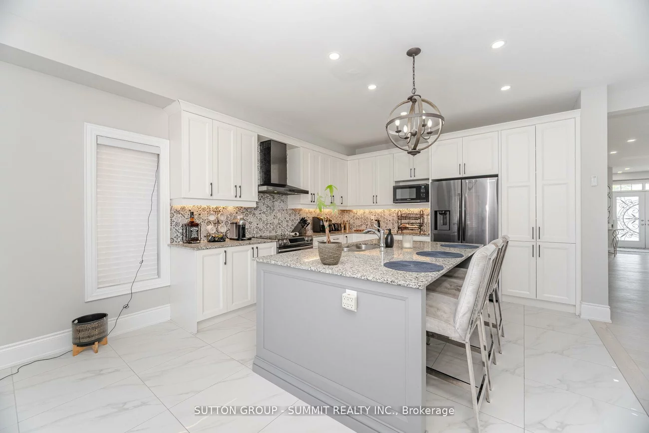 16, Westminster, Innis-Shore, Barrie