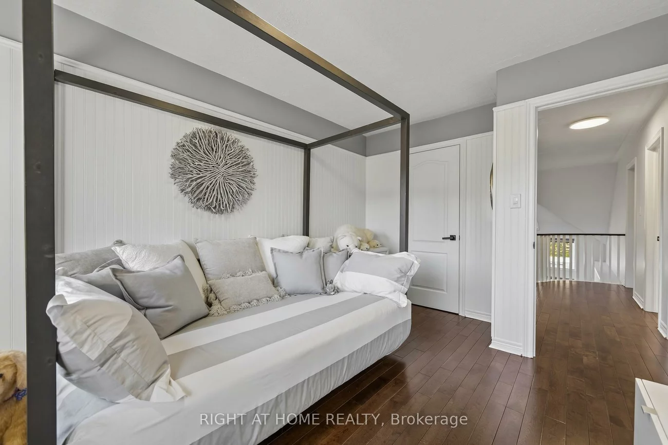 72, BIRKHALL, Innis-Shore, Barrie