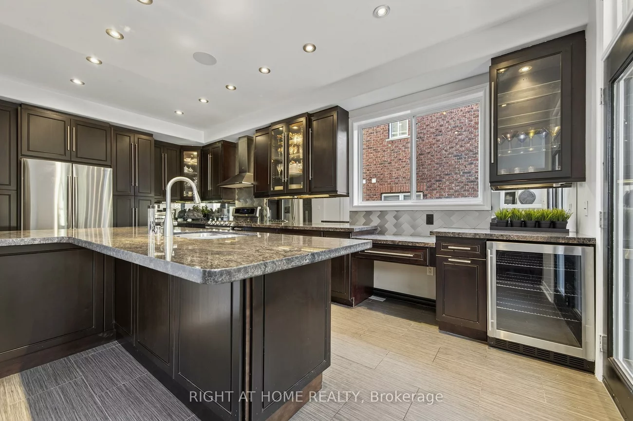 72, BIRKHALL, Innis-Shore, Barrie