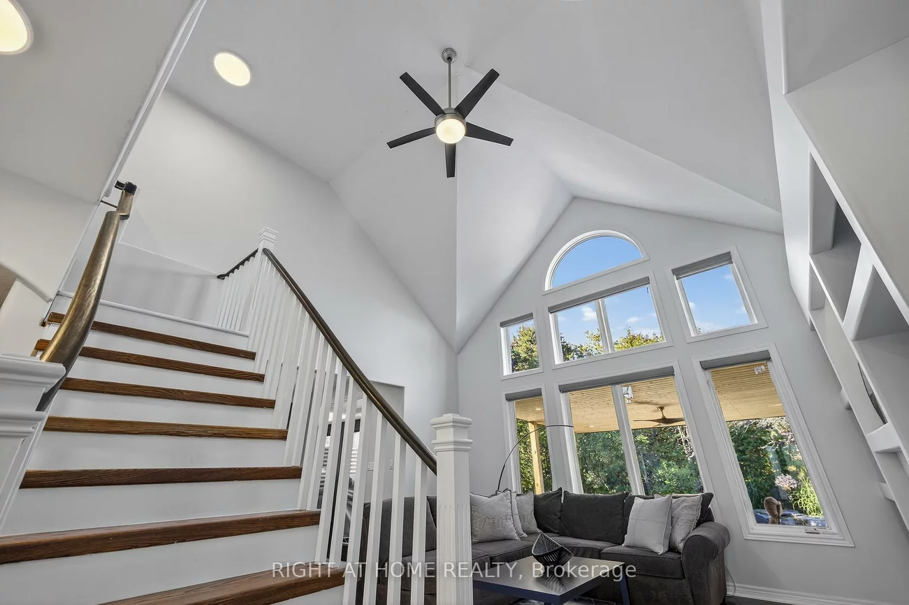 72, BIRKHALL, Innis-Shore, Barrie