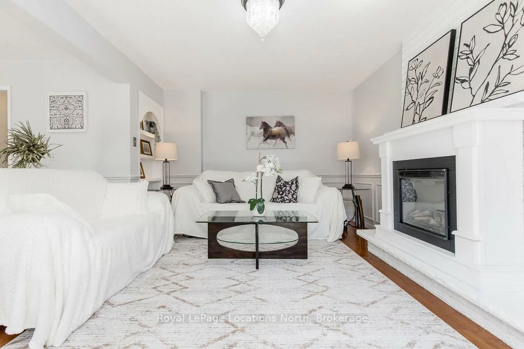 10, BARWICK, West Bayfield, Barrie