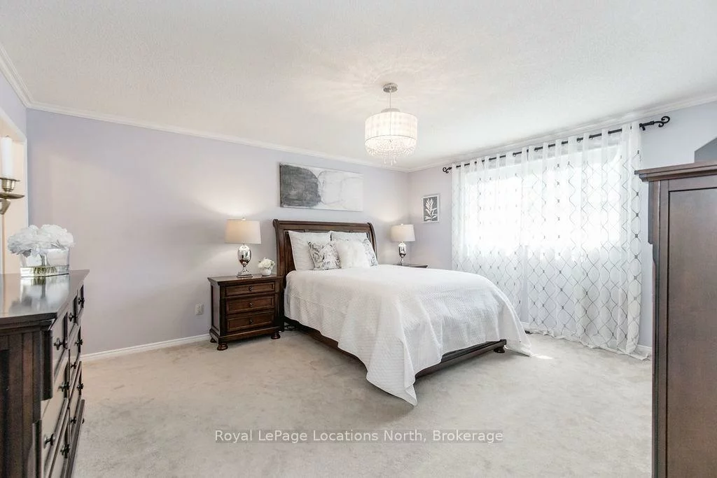 10, BARWICK, West Bayfield, Barrie