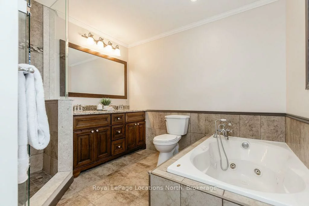 10, BARWICK, West Bayfield, Barrie