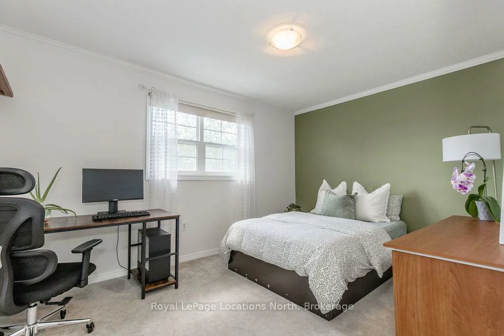 10, BARWICK, West Bayfield, Barrie