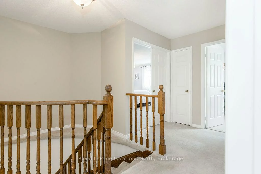 10, BARWICK, West Bayfield, Barrie