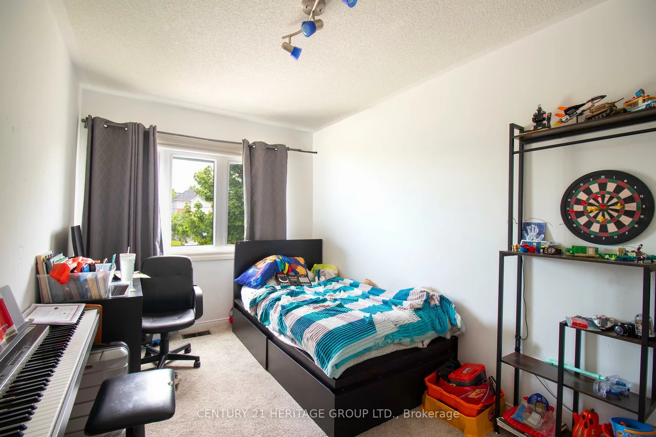 250, Ferndale, Ardagh, Barrie