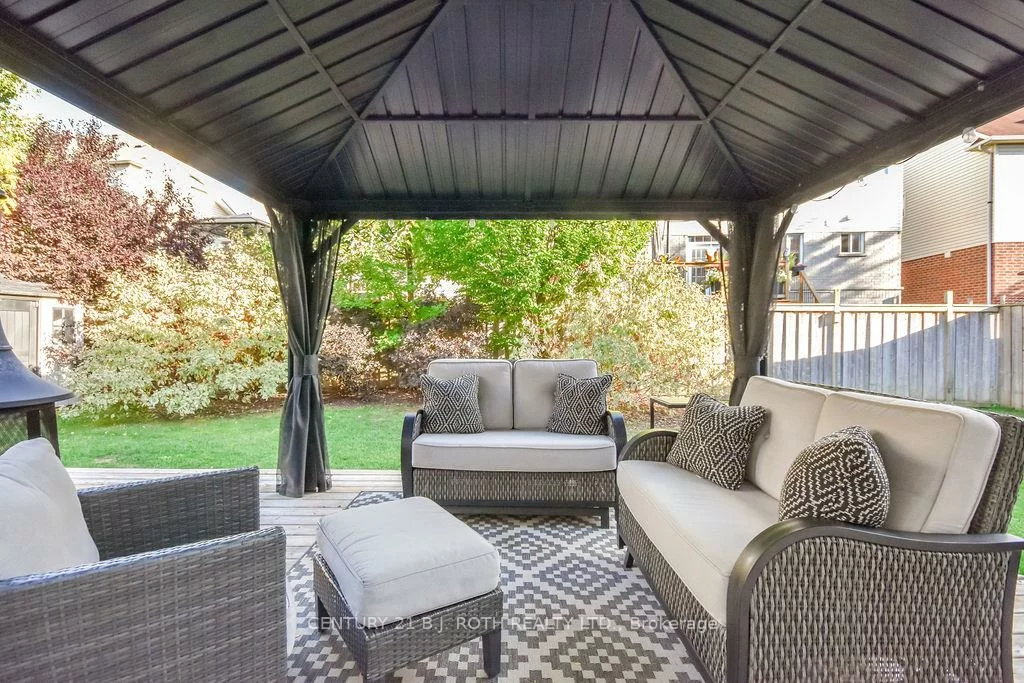 63, The Queensway, Innis-Shore, Barrie